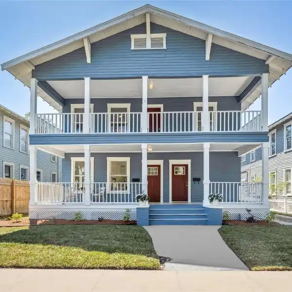 VERSATILE DUPLEX IN THE HEART OF HYDE PARK