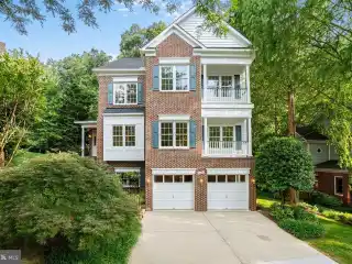 Elegant Renovated Georgian-Style Colonial