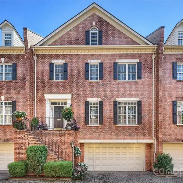 CHARMING ALL BRICK TOWNHOME IN EASTOVER