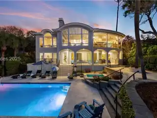 Oceanfront Luxury Meets Island Lifestyle