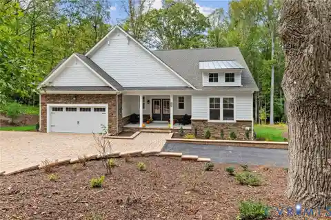 Stunning New Build with Finished Basement