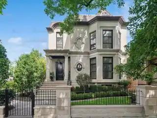 One of Chicago's Most Distinguished Private Residences