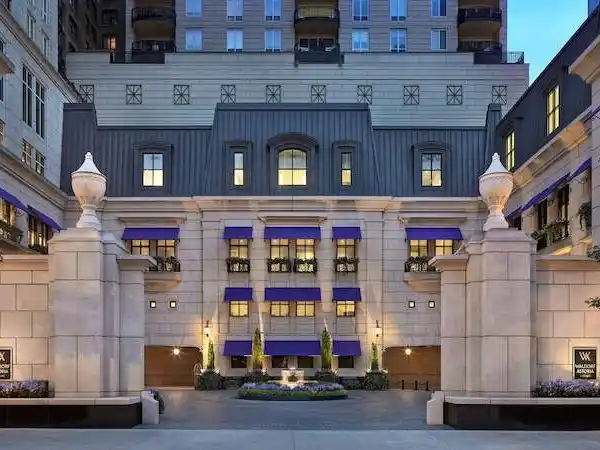 AN EXCEPTIONAL OFFERING IN THE LUXURIOUS WALDORF ASTORIA