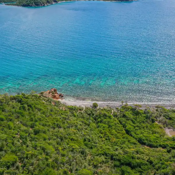 SPRAWLING WATERFRONT OASIS PROPERTY IN FORTSBERG