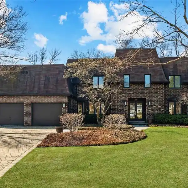 CHERISHED MOVE-IN READY HOME