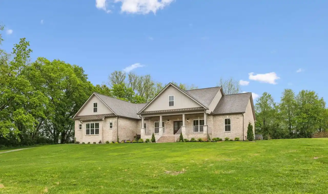 Discover Luxury Living in This Newly Constructed Home