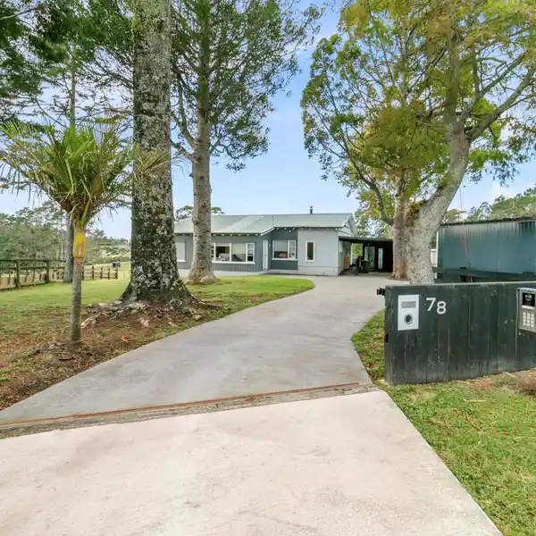 PRIVATE LIFESTYLE RETREAT WITH ROLLING VIEWS