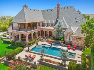 Exquisite Estate in Timarrons Chadwick Crossing