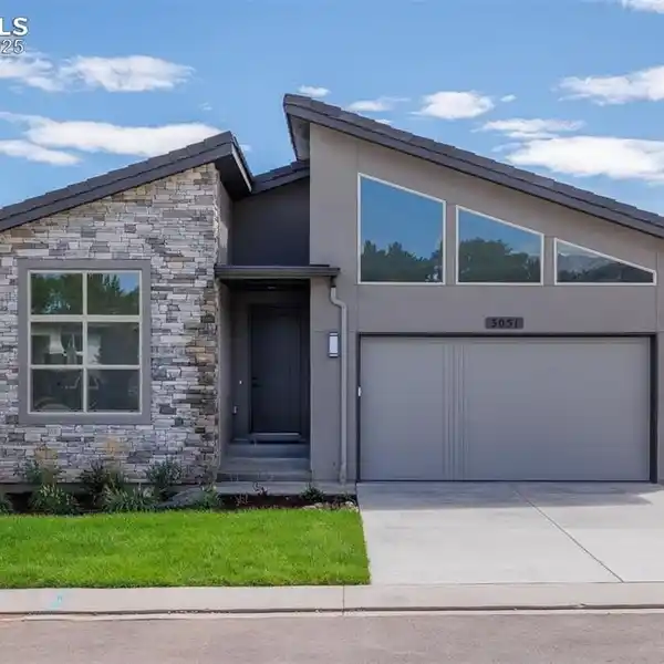 LUXURY SINGLE-LEVEL LIVING IN KISSING CAMELS GATED COMMUNITY