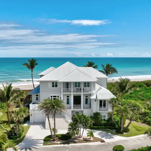 CUSTOM OCEANFRONT MASTERPIECE