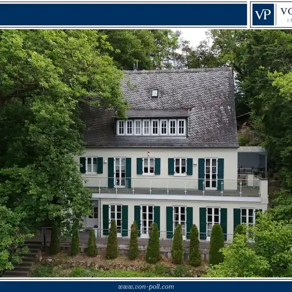 ENCHANTING CIRCA 1920 HOME