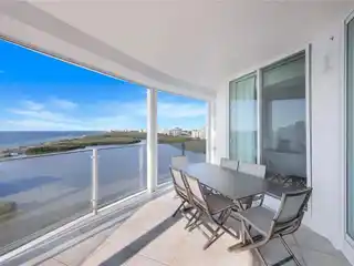 Luxury Beachfront Condo in Amenity-rich Baypointe
