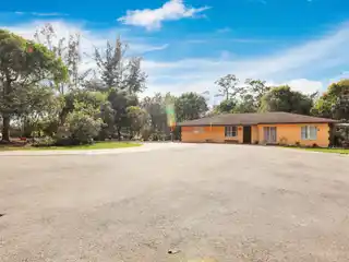 Create Your Dream Estate on an Expansive Lot