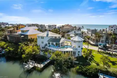 Beautifully Renovated Estate with Breathtaking Wide Bay Views