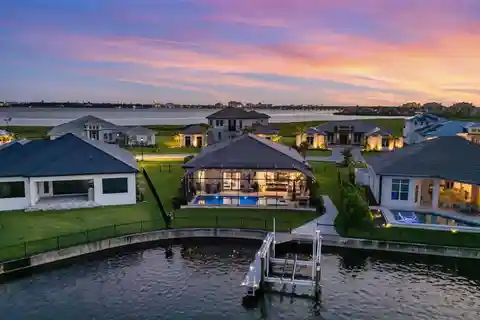 Waterfront Luxury Living in Sanctuary Cove