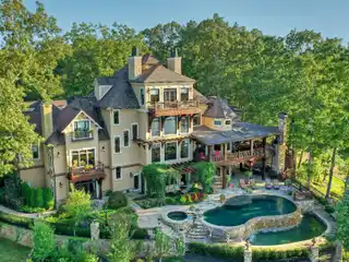 Magnificent Property on the Shores of Lake Blue Ridge