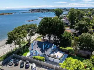 Charming Fully Renovated Duplex in the Esplanade