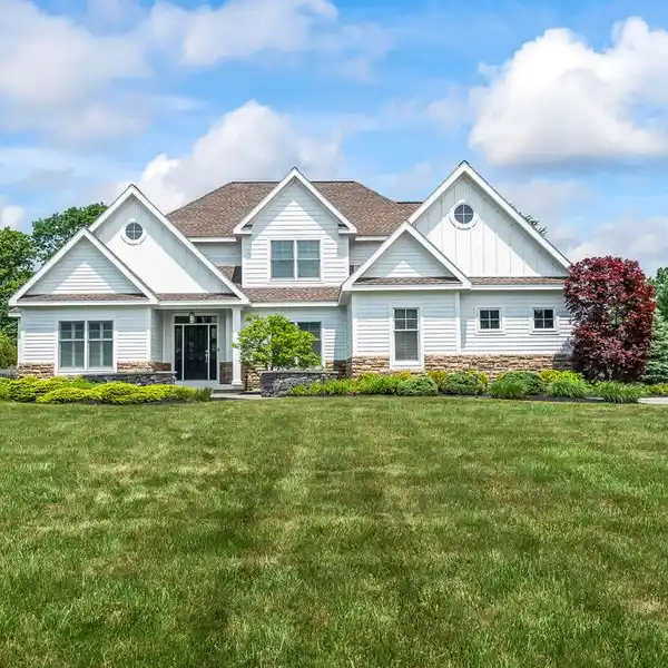 NEW CONSTRUCTION LUXURY IN QUIET CUL-DE-SAC