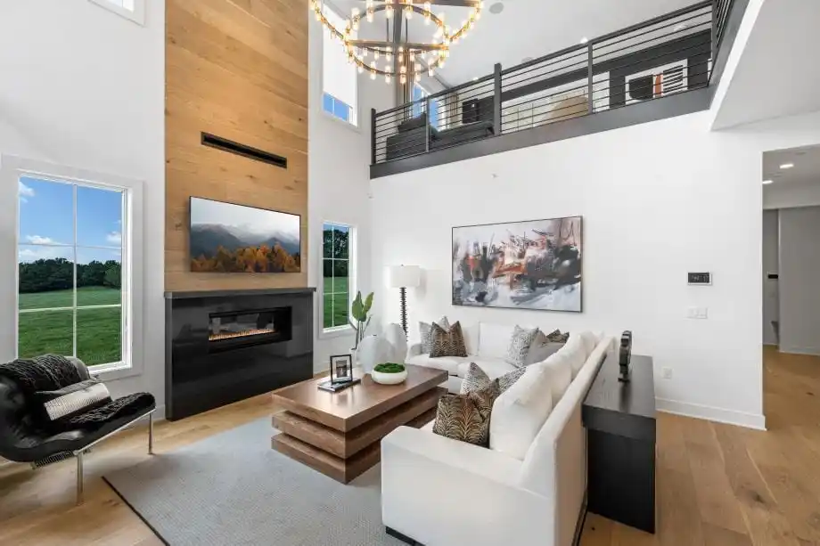 New Open-concept Construction