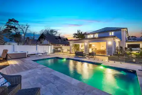 Magnificent Home at the End of a Prestigious Cul-de-sac