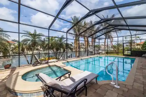 Beautifully Updated Waterfront Home in Sands Point