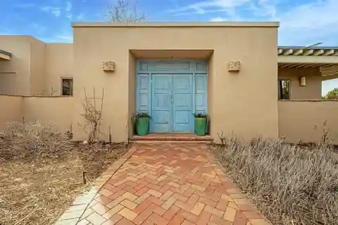 A 2.5-acre Slice of Paradise