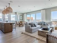 THREE BEDROOM PENTHOUSE AT HOBSONS'S LANDING