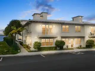 Luxury Townhome with On-Site Boat Slip Included