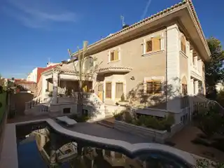 Extraordinary Property in Picanya