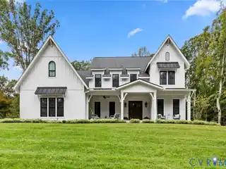 Sophisticated Custom-Designed Pacific Farmhouse