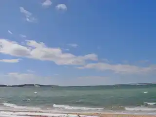 Comfortable Bayfront Beach House Rental