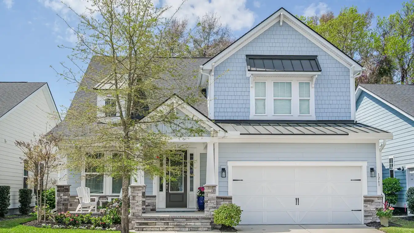 Meticulously Maintained Home in Sought-after Bentley Park
