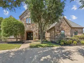Wildwood Stunner with Pool and Wine Cellar