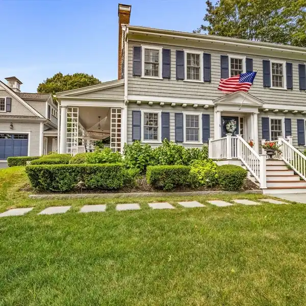 BEAUTIFULLY UPDATED CROW POINT HOME