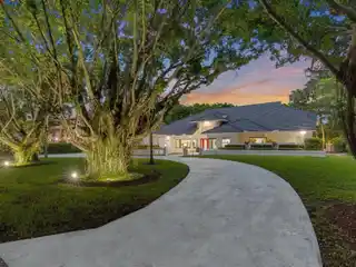 Exceptional Home in Exclusive Long Lake Estates