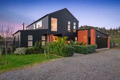 Elegant Rural Retreat with Pool House and Stables