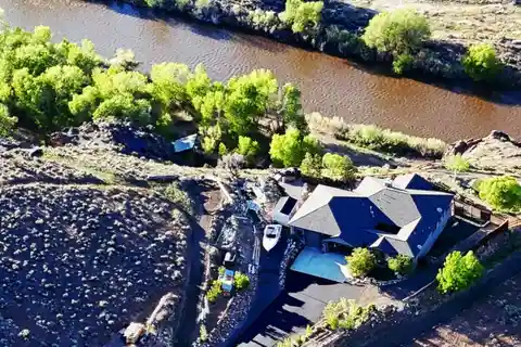 Rare Riverfront Paradise