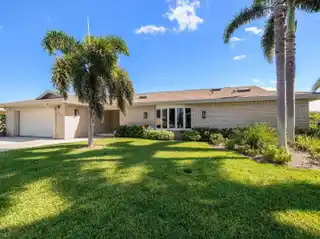 Panoramic Waterfront Living with Private Dock Access