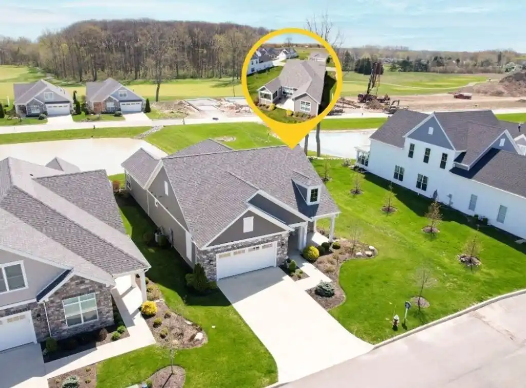 Beautiful Condo Within the Fairway Estates at Catawba Island Club