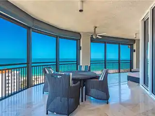 Exceptional Residence in an Exclusive Enclave
