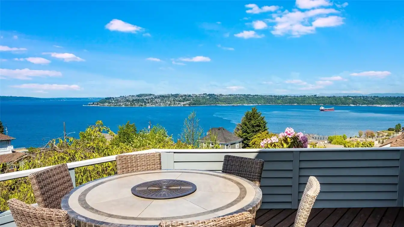 Breathtaking Bay Views with Spacious Living