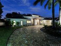 DORAL ESTATES BEAUTIFULLY REMODELED ONE-STORY HOME