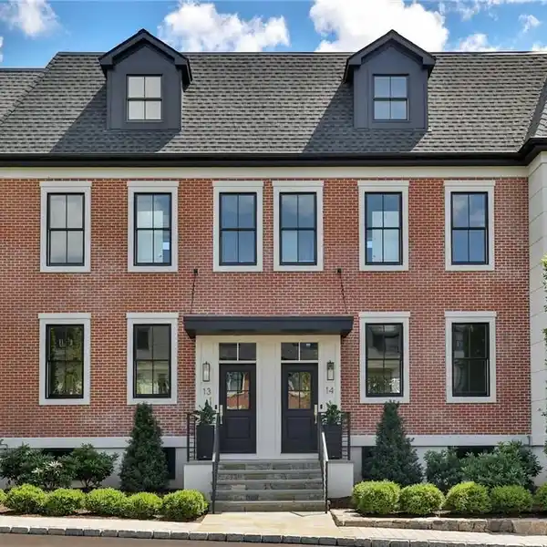 REFINED LIVING IN ARMONK