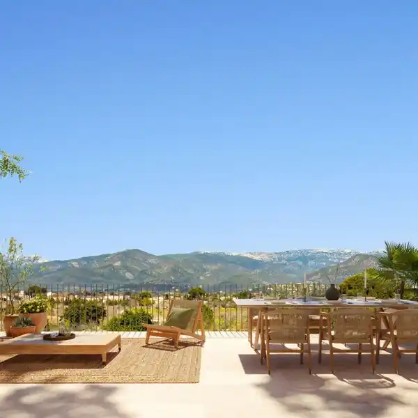 THE PERFECT FUSION OF TRADITIONAL MALLORCAN ARCHITECTURE AND MODERN DESIGN