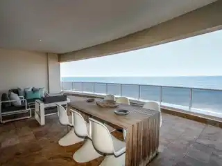 Exquisite Umhlanga Rocks Residence