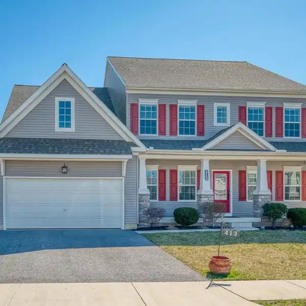 IMPRESSIVE HOME IN IMPECCABLE CONDITION