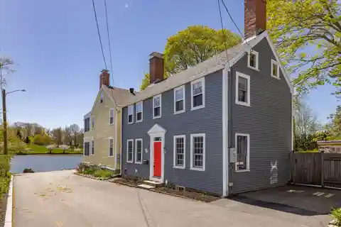 Charming Circa 1780 Twin Chimney Colonial