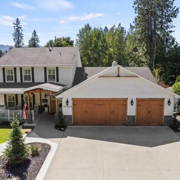 UPDATED HOME IN COVETED RIVERSIDE HARBOR