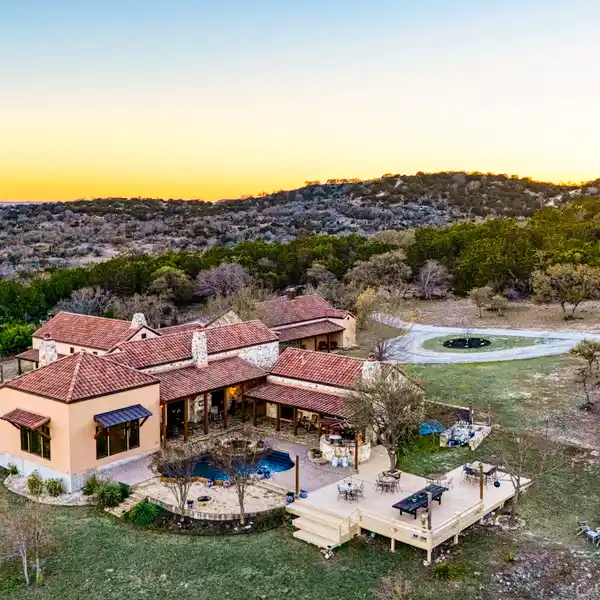 GRACIOUS HILL COUNTRY HACIENDA