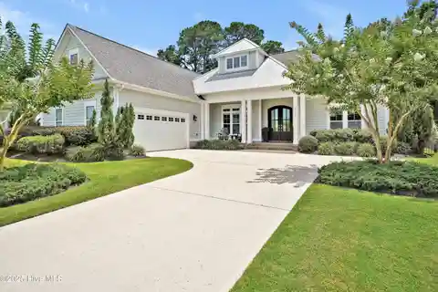 Coastal Retreat in Helms Port